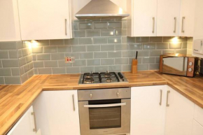 Large 3 bedroom apartment in gated development